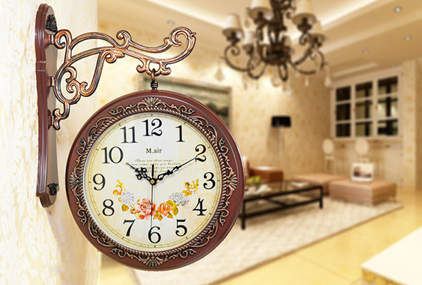 đồng hồ treo tường 2 mặt 03 màu nâu